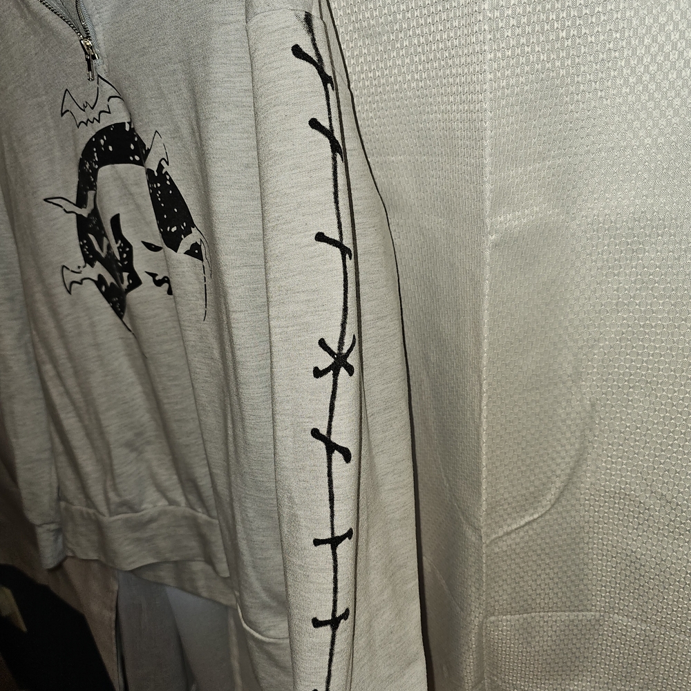 Women's Light Gray Quarter-Zip Pullover Shirt with Nightmare Before Ch Graphic - Picture 2 of 2